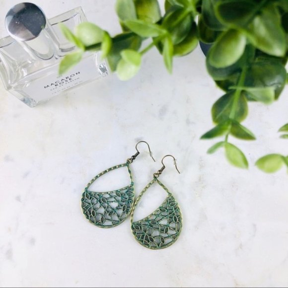 3/$15 Bohemian Dangle Earrings - Picture 3 of 4